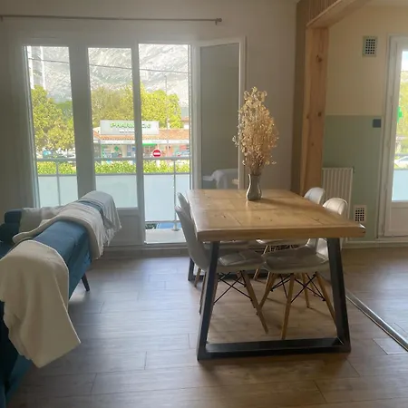 Cozy Apartment, Mountain View, Private Parking *
