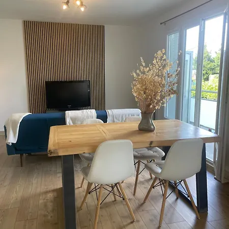 Cozy Apartment, Mountain View, Private Parking شقة