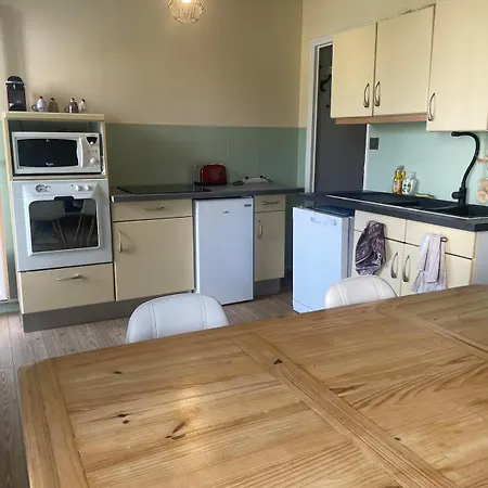 Apartman Cozy Apartment, Mountain View, Private Parking